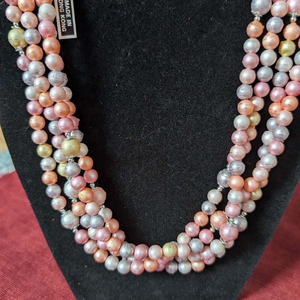Multicolor Pearl Necklace